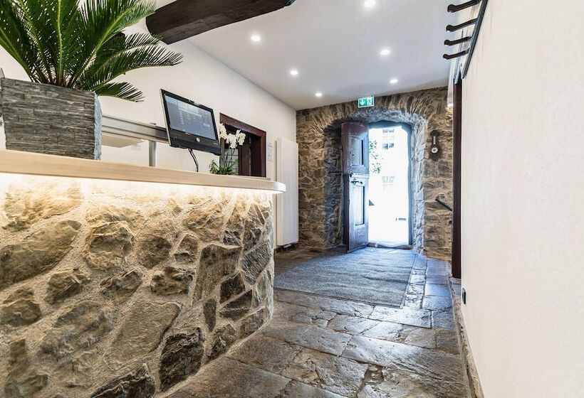 Отель Landgasthof Zur Burg Grenzau