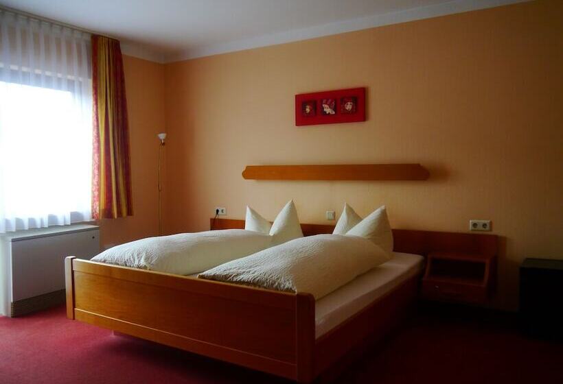 ホテル Linde Pfalz