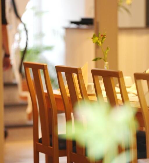 Отель Lowenguth