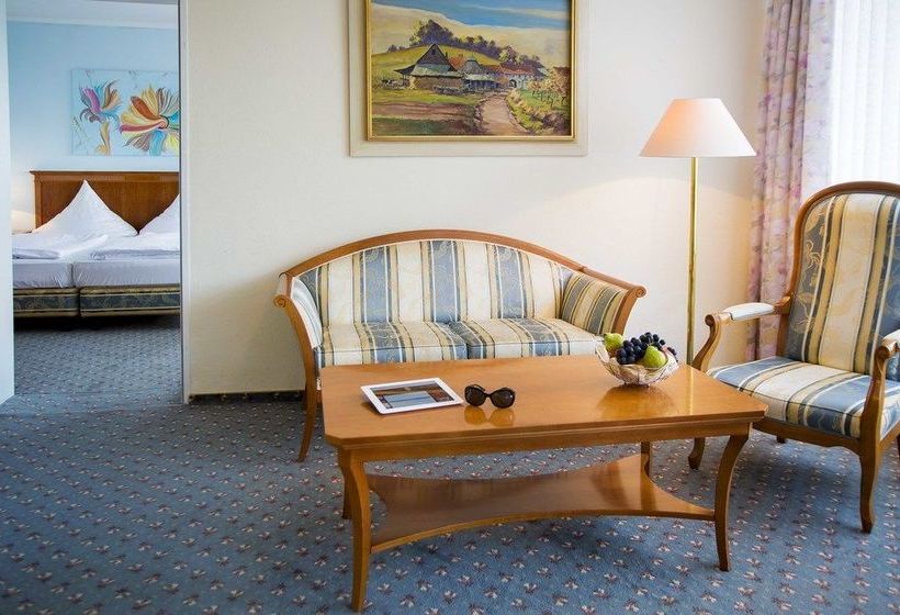 Отель Maasberg Therme