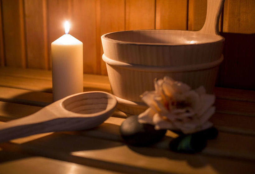 Отель Maasberg Therme