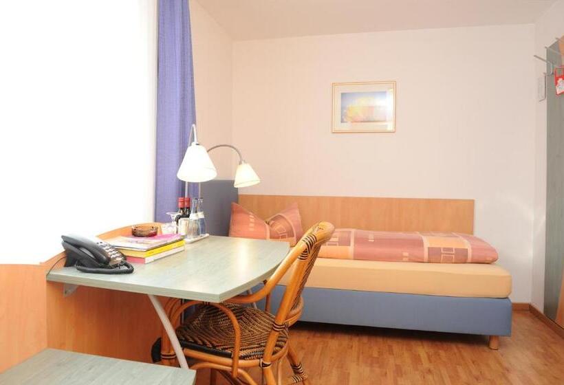 酒店 Pension Am Heusteig