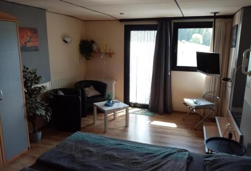 בית מלון כפרי Pension Hubertus