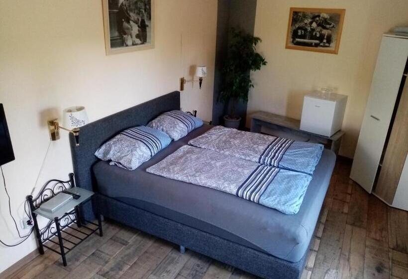 בית מלון כפרי Pension Hubertus