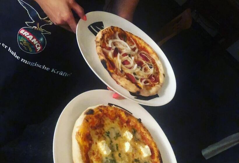 호텔 & Restaurant Garda