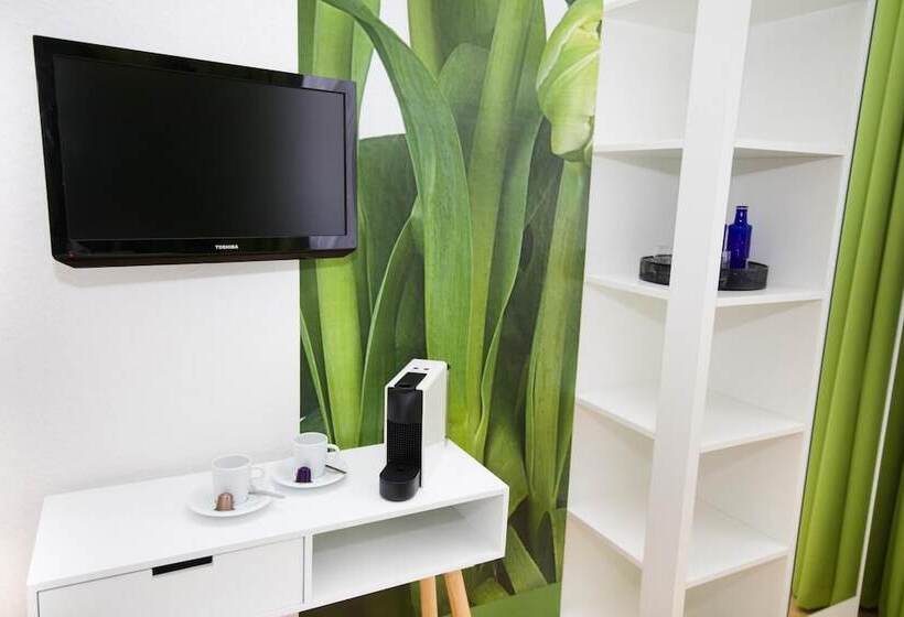 هتل Reverey  Kontaktloser Self Check In