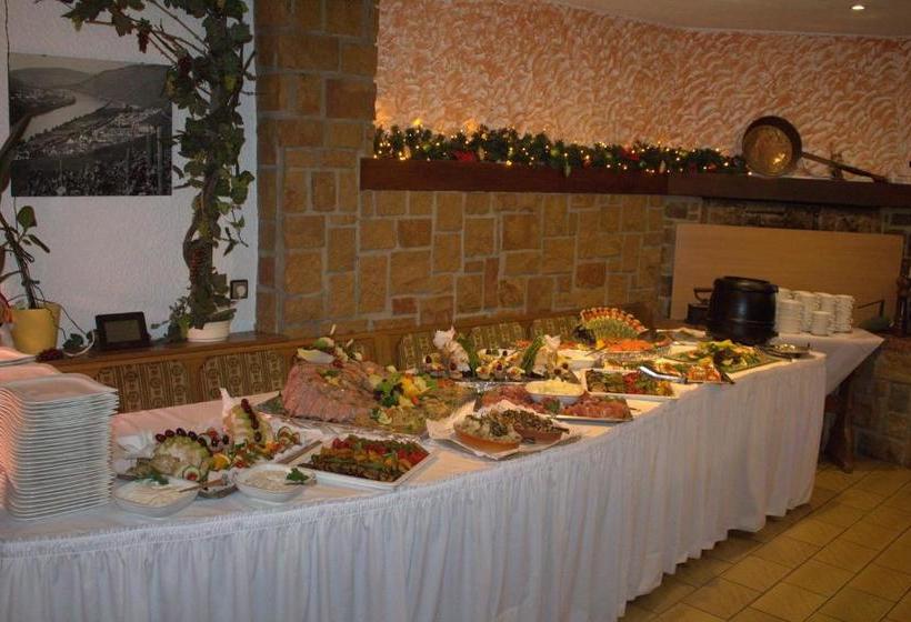 Отель Zum Josefshof