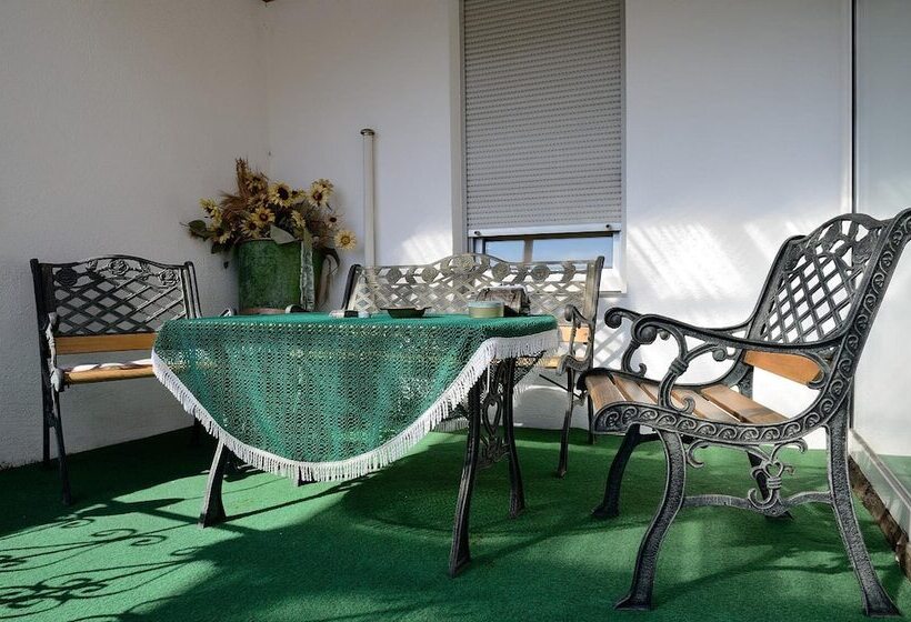 Отель Zum Josefshof