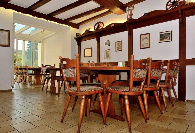 Отель Zum Josefshof