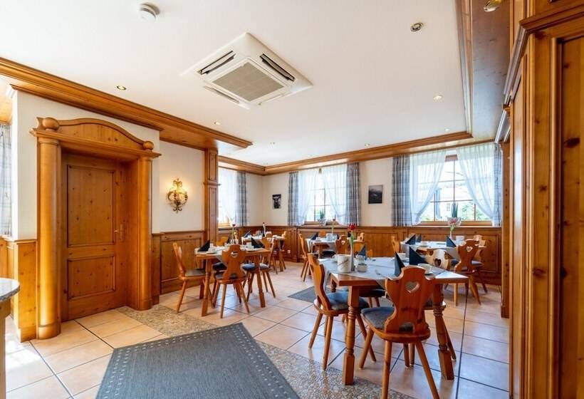 בית מלון כפרי Wurttemberger Hof