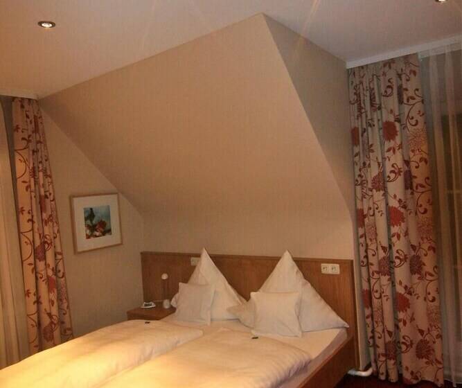 Отель Zur Alten Brücke