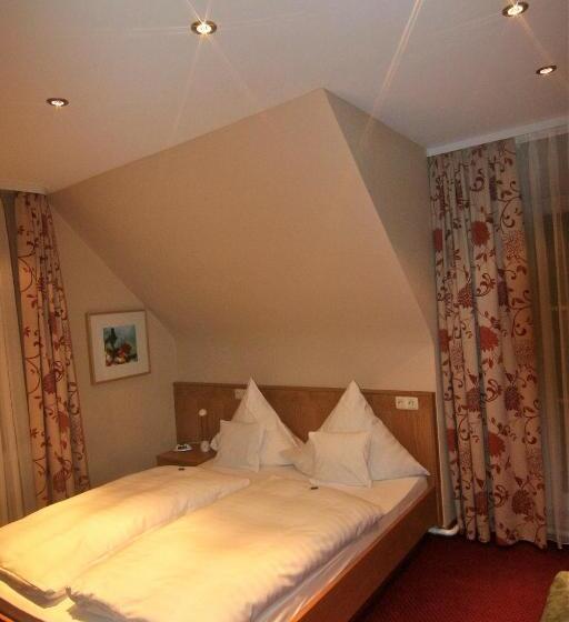 Отель Zur Alten Brücke