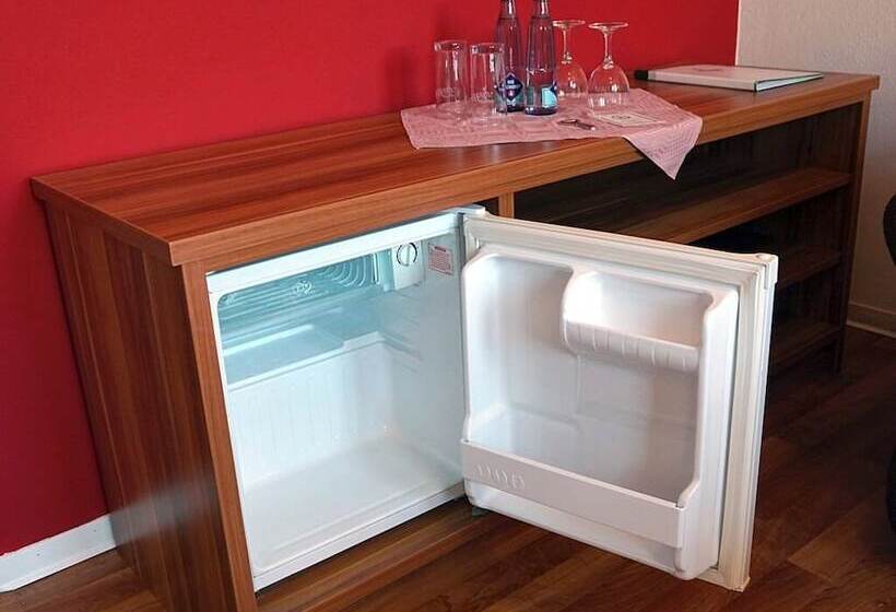 Отель Restaurant Und Pension Zur Wildgans