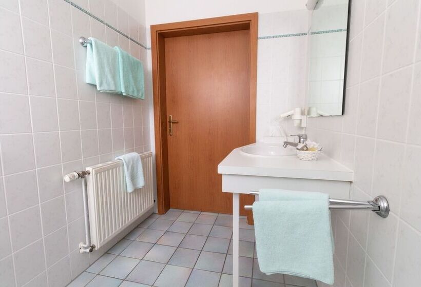 Land Gut Hotel Rohdenburg