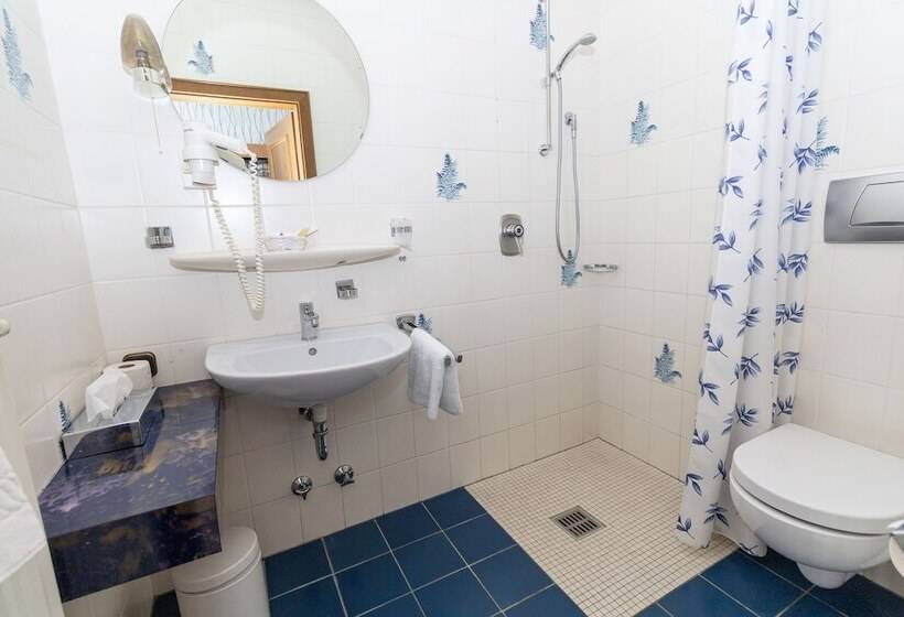 Land Gut Hotel Rohdenburg