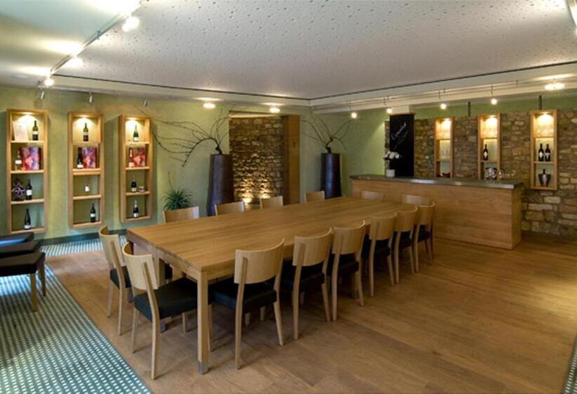 Landhotel & Weingut Espenhof