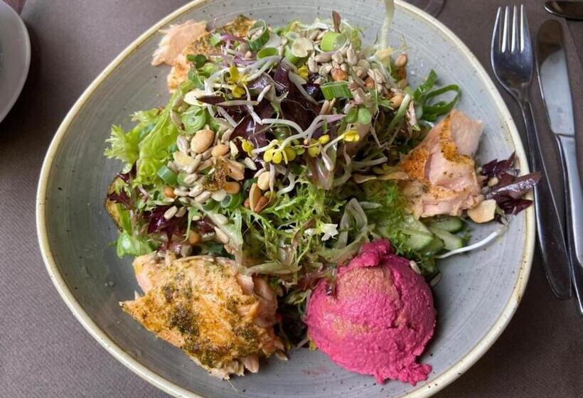 Landhotel & Weingut Espenhof