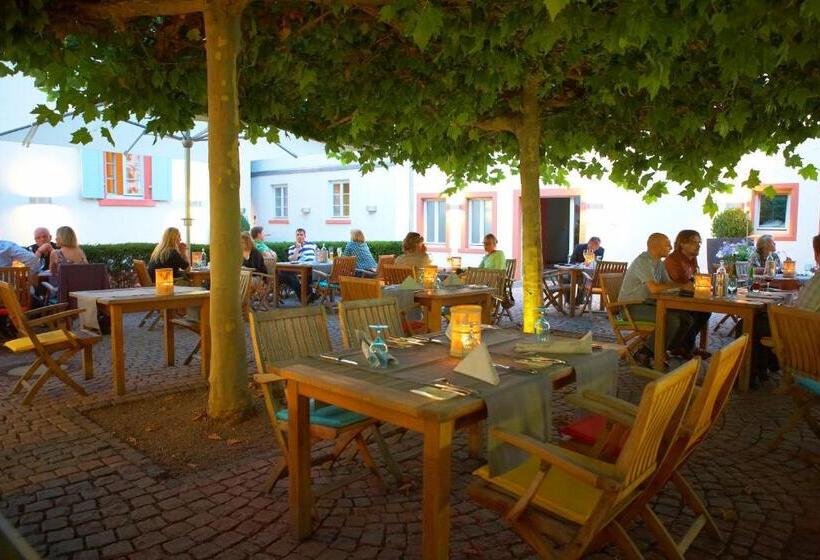 Landhotel Zum Schwanen Mit Restaurant Mona Liza