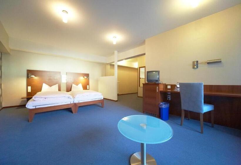 Landhotel Zum Schwanen Mit Restaurant Mona Liza