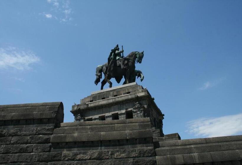 Mosel Weinhotel Steffensberg