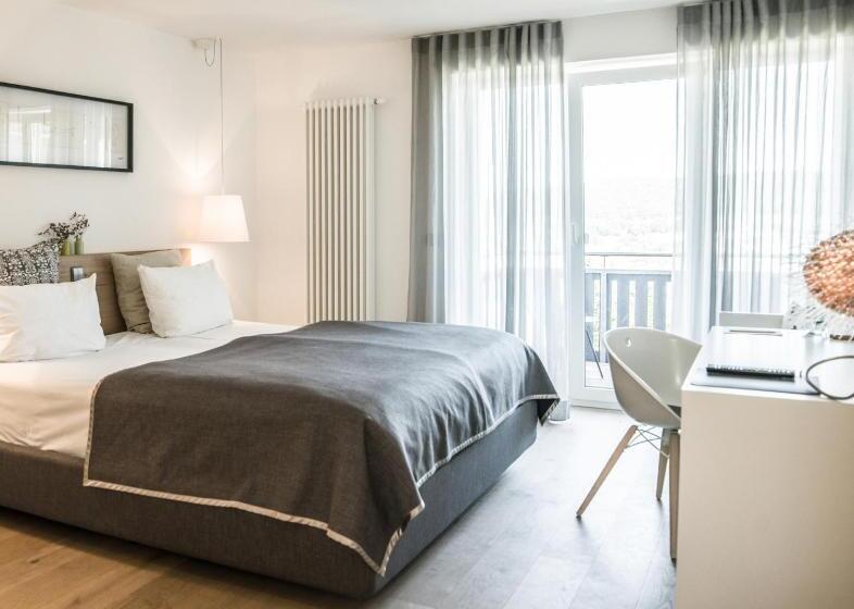 Пансион Restaurant Hotel Maien