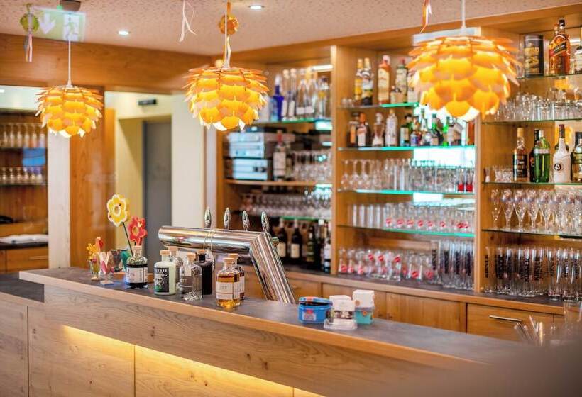 פנסיון Waldesblick, Hotel Restaurant