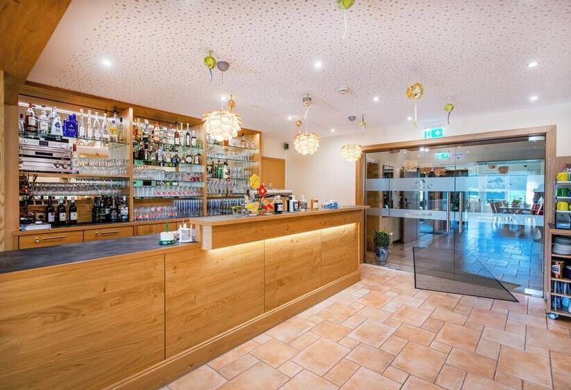 פנסיון Waldesblick, Hotel Restaurant