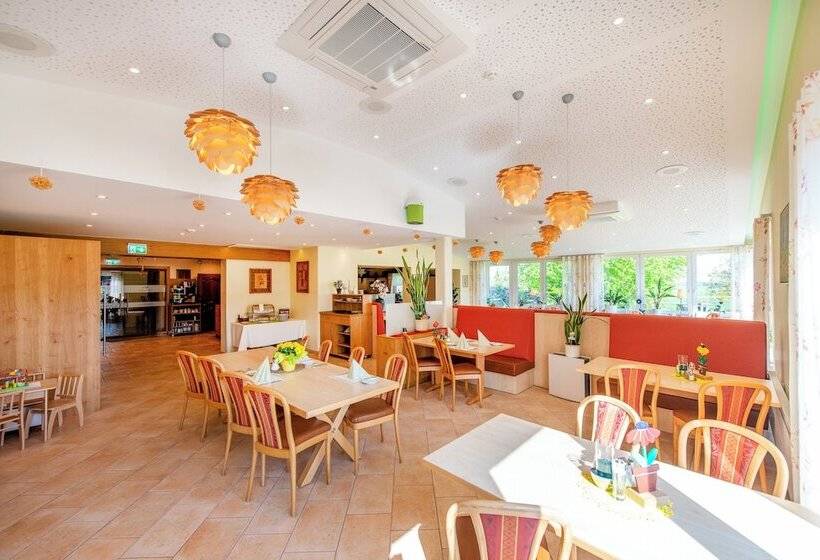 פנסיון Waldesblick, Hotel Restaurant