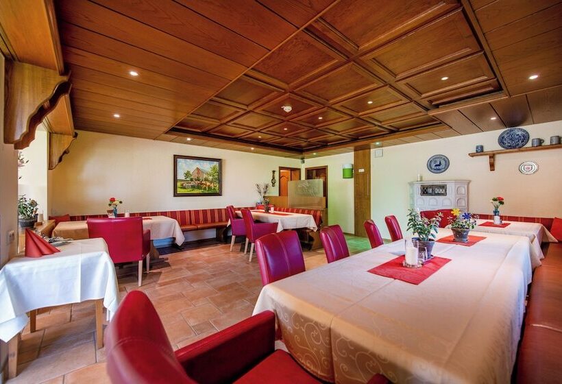 פנסיון Waldesblick, Hotel Restaurant