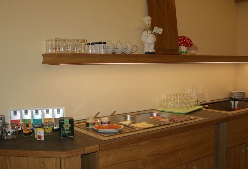 פנסיון Waldesblick, Hotel Restaurant