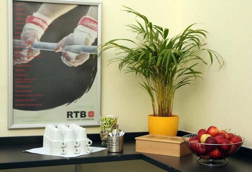 Rtb Hotel   Sportschule