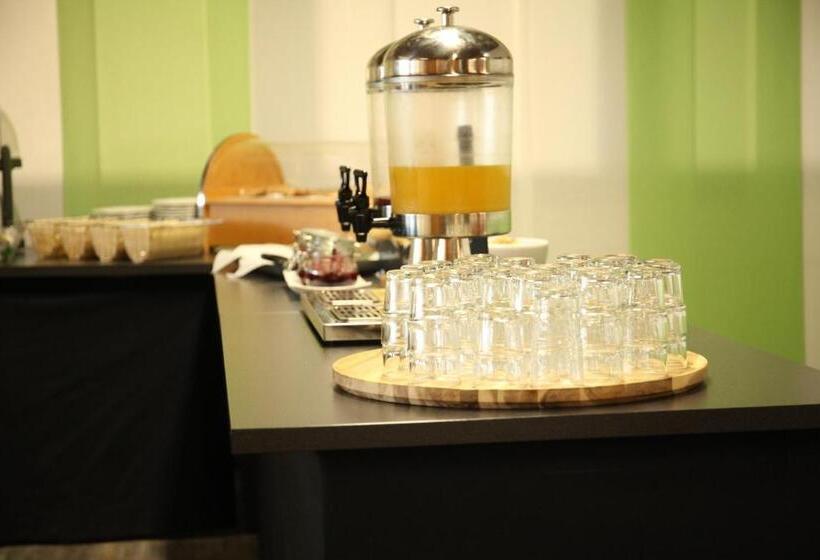 Rtb Hotel   Sportschule