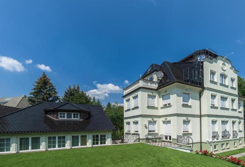 Villa Am Waldschlösschen