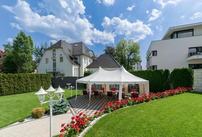 Villa Am Waldschlösschen