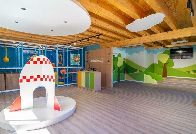 فندق Alannia Salou