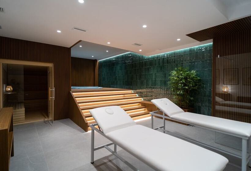 فندق Alannia Salou