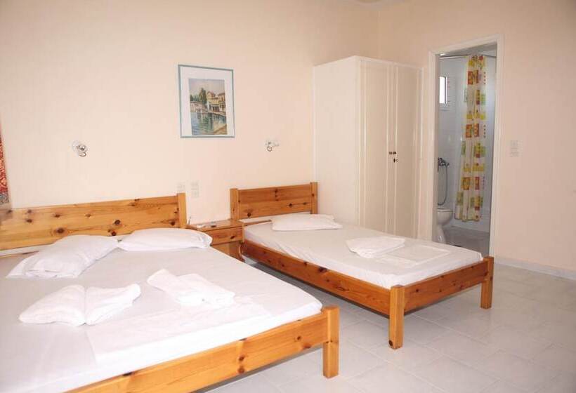 Polyxenis Rooms