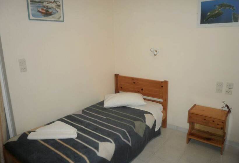 Polyxenis Rooms