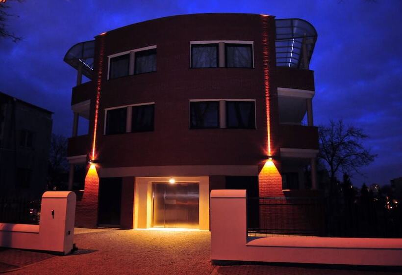 Art Residence Apartments