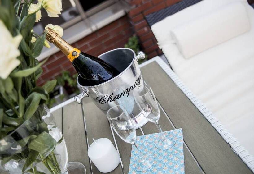 Art Residence Apartments