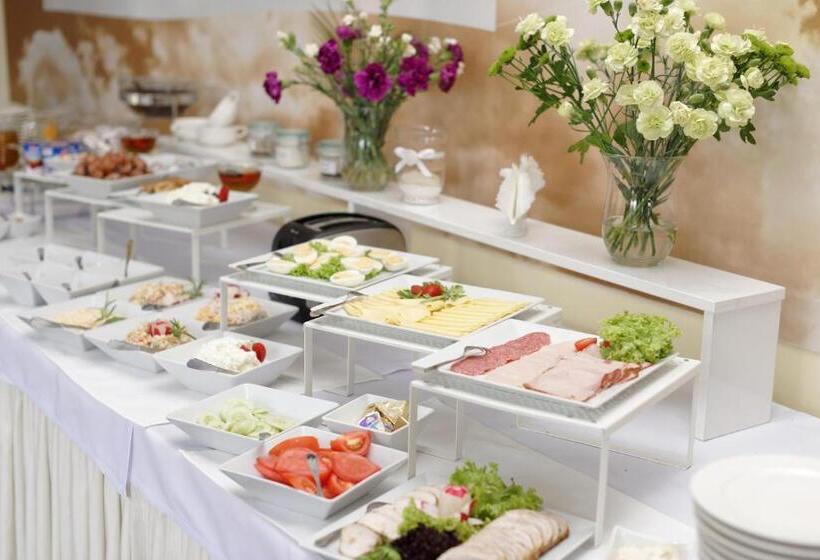 בית מלון כפרי Aviator Kielce