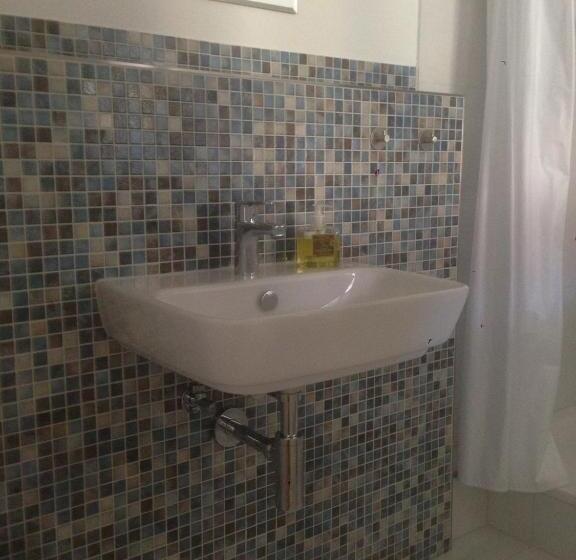 مبيت وإفطار Achtzimmer