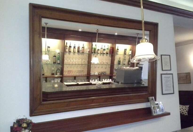 בית מלון כפרי Albergo Italia Di Nardi Renzo & C Snc