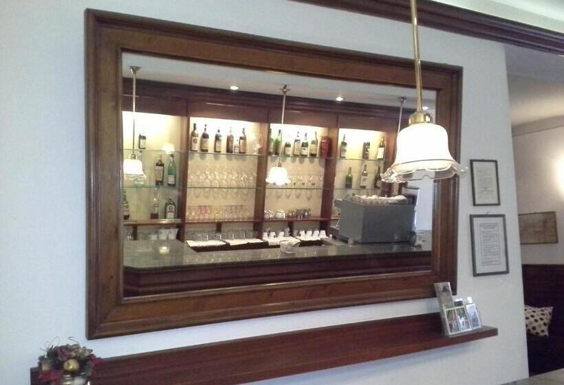 בית מלון כפרי Albergo Italia Di Nardi Renzo & C Snc