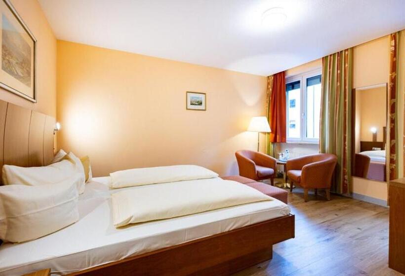 בית מלון כפרי Alter Kranen