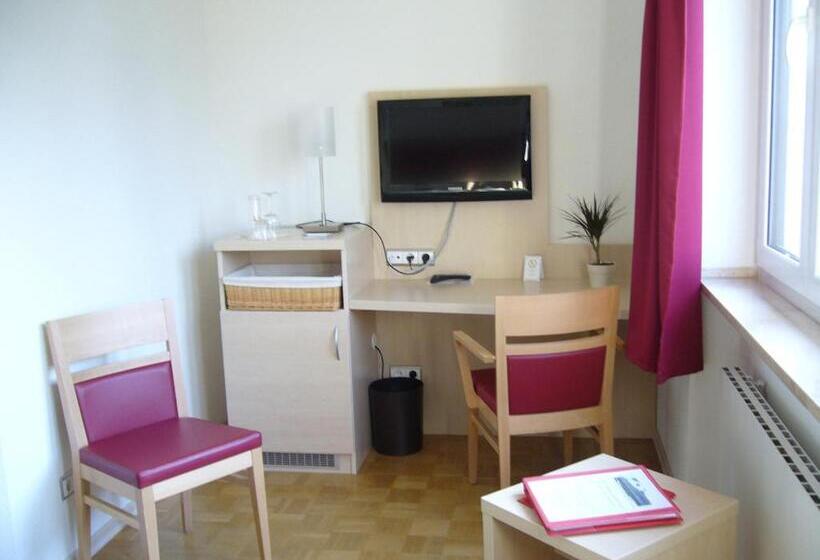 בית מלון כפרי Alter Kranen