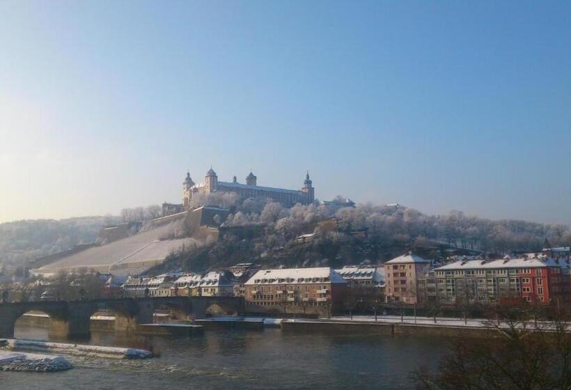 בית מלון כפרי Alter Kranen