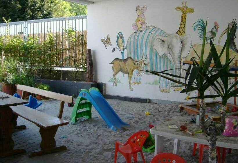 בית מלון כפרי Am Westend