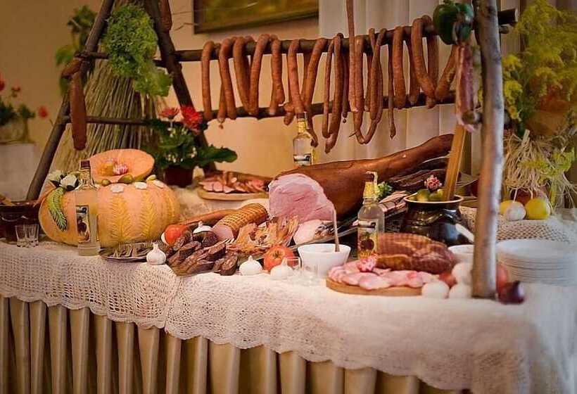 酒店 Ambasador Chojny