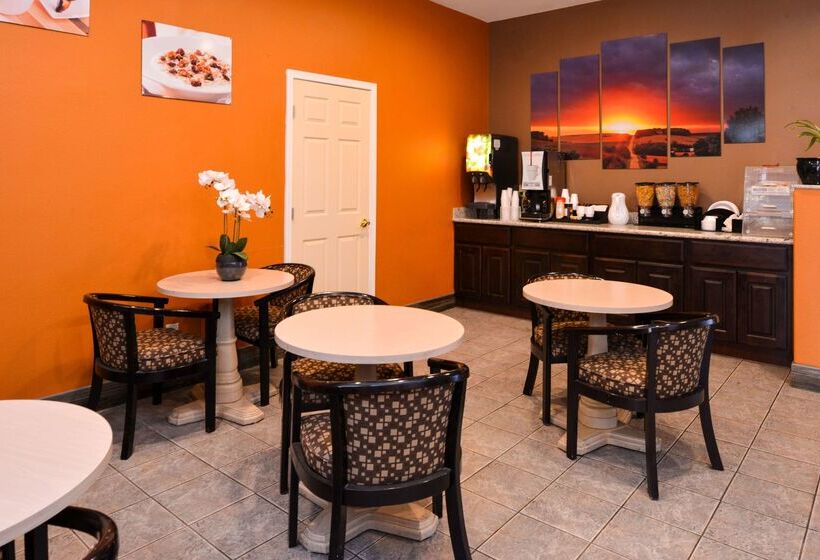 Отель Americas Best Value Inn & Suites Madera